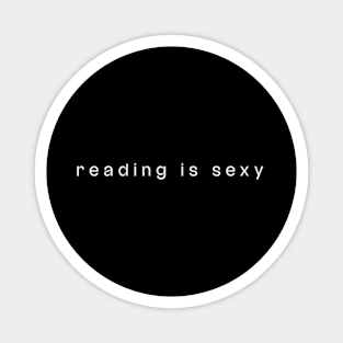 Reading is sexy Magnet